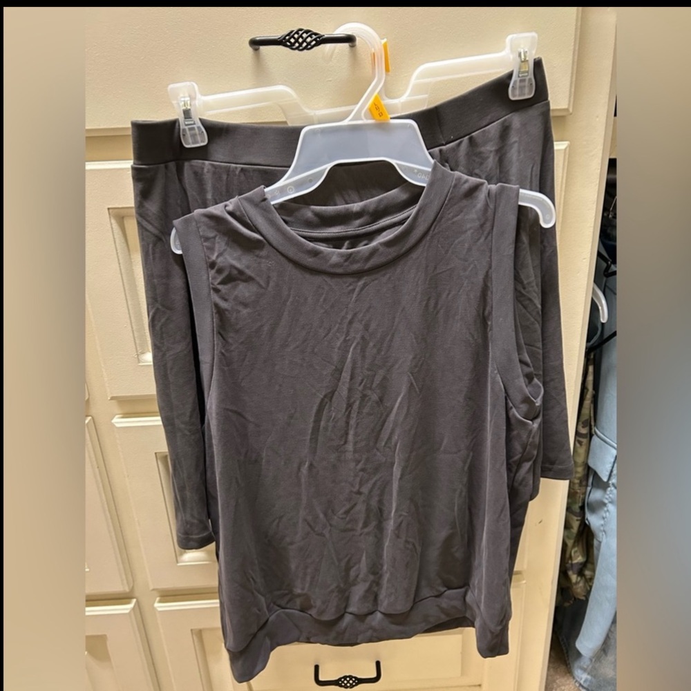 OGL Charcoal Crew Neck Sleeveless Top and Mid Rise Skirt with pockets and lining